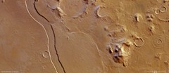 Reull Vallis: A Martian Riverbed